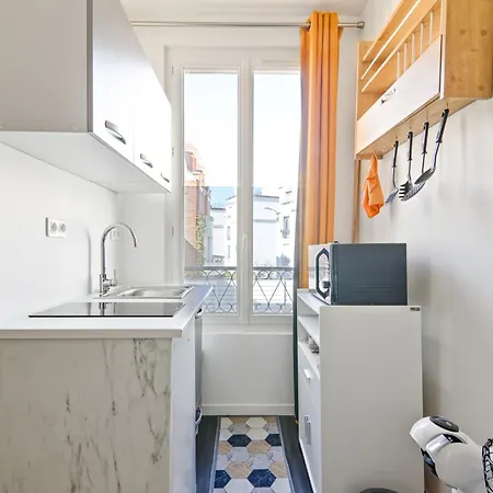 Tres Petit Calme Proche Buttes-chaumont